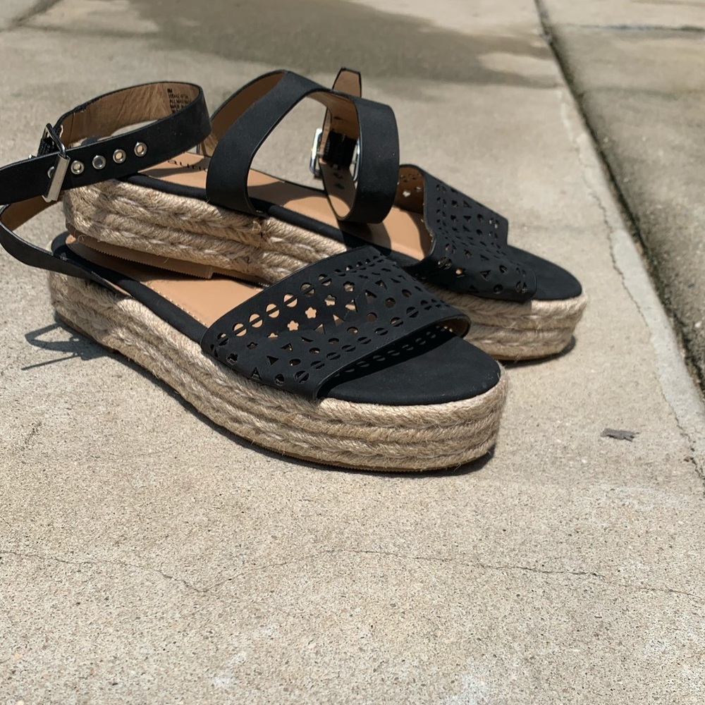 NEW Maurices Platform Sandals